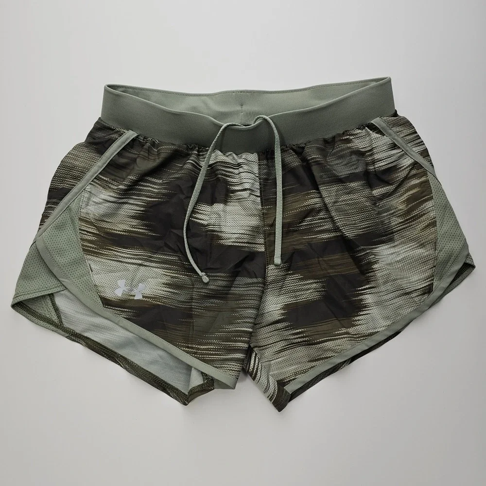 Under Armour HeatGear Fly By Running Shorts Green Camo Print Womens XS Loose Fit - Picture 1 of 12
